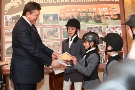 Глава держави відвідав Жашківський кінно-спортивний комплекс