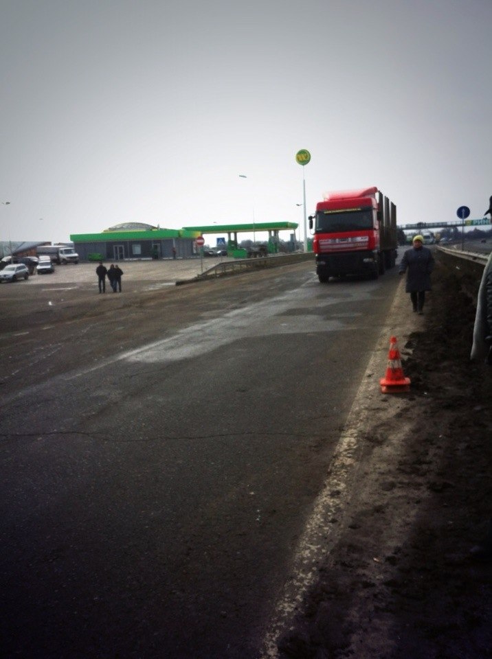 На 147 км ДАІ перекривають трасу Київ—Одеса #Євромайдан (оновлено) 