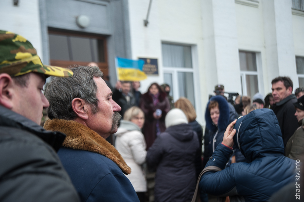 Фотозвіт: Мітинг біля Жашківської районної ради 20 листопада 2014 року 