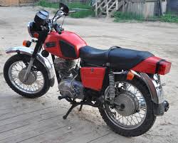 zhashkiv_vkraly_motocykl